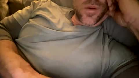 _lululeo_ online show from December 19, 2025, 2:29 am