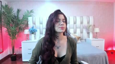 Snapshot of _luna_harper__ chatting on September 25, 2025, 12:09 pm LUNA online show from September 25, 2025, 12:09 pm