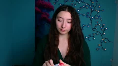 Luna online show from October 12, 2025, 5:28 am