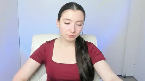 Luna online show from October 23, 2025, 11:20 am