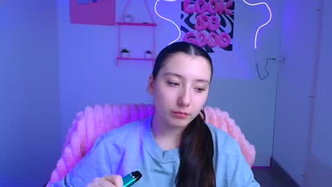 Luna online show from October 27, 2025, 12:31 pm