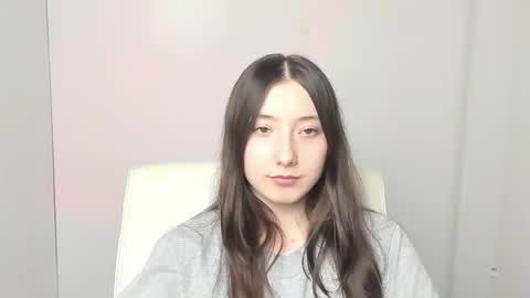 Luna online show from November 8, 2025, 6:46 am