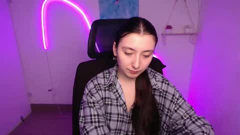 Luna online show from November 11, 2025, 6:24 am