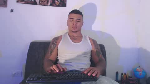 Snapshot of _luxury_23 chatting on February 4, 2025, 12:33 pm STIVEN online show from February 4, 2025, 12:33 pm