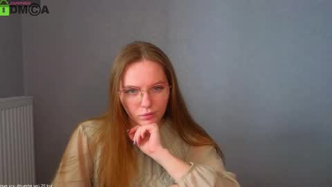 Snapshot of _lysafeta_ chatting on February 26, 2025, 10:04 am Welcome guys Pleasure to see you all here My name is Lysafeta and MichaelaTip menu is active Private is open online show from February 26, 2025, 10:04 am