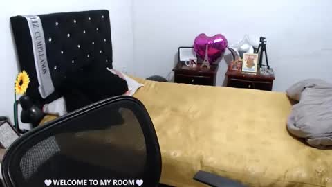 QUEEN online show from February 22, 2026, 1:51 am