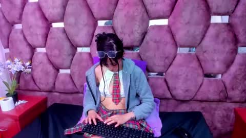 _maleja_19 online show from March 6, 2025, 8:19 am