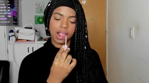 Snapshot of _marcela_22 chatting on January 5, 2025, 11:22 pm MARCELA online show from January 5, 2025, 11:22 pm