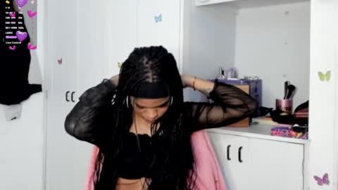 Snapshot of _marcela_22 chatting on February 8, 2025, 11:45 pm MARCELA online show from February 8, 2025, 11:45 pm