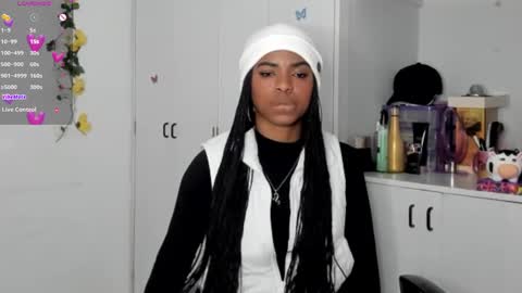 Snapshot of _marcela_22 chatting on February 12, 2025, 4:44 am MARCELA online show from February 12, 2025, 4:44 am