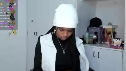 Snapshot of _marcela_22 chatting on February 12, 2025, 7:44 am MARCELA online show from February 12, 2025, 7:44 am