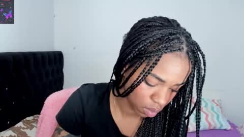 Snapshot of _marcela_22 chatting on February 25, 2025, 9:24 pm MARCELA online show from February 25, 2025, 9:24 pm