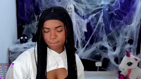 Snapshot of _marcela_22 chatting on October 17, 2025, 12:36 am MARCELA online show from October 17, 2025, 12:36 am