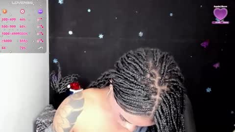 MARCELA online show from December 3, 2025, 6:17 pm