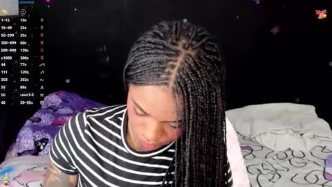 MARCELA online show from December 18, 2025, 8:04 pm