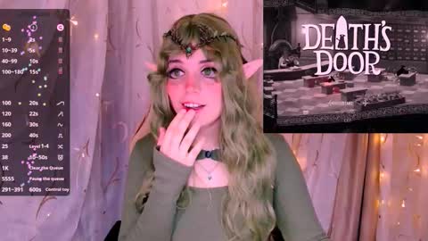 Snapshot of _marcelline_ chatting on October 1, 2025, 8:53 am Kira online show from October 1, 2025, 8:53 am