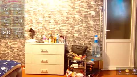 Snapshot of _mari___ chatting on February 3, 2025, 7:18 am Mari online show from February 3, 2025, 7:18 am