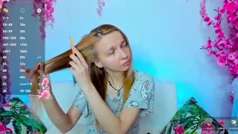 Snapshot of _mari_so chatting on May 28, 2026, 1:52 pm Scarlett online show from May 28, 2026, 1:52 pm