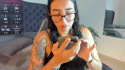 Maria online show from October 7, 2025, 8:06 pm