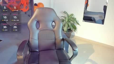 Maria online show from October 17, 2025, 8:44 pm