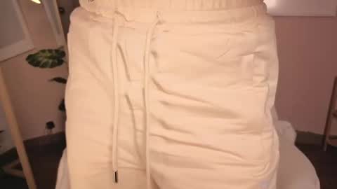 Megan online show from September 20, 2025, 6:42 pm