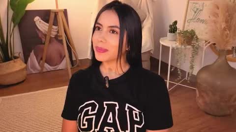 Snapshot of _megaan__ chatting on November 14, 2025, 8:29 pm Megan online show from November 14, 2025, 8:29 pm