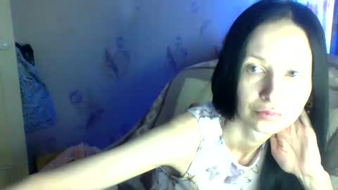 Snapshot of _merrry_ chatting on May 15, 2026, 1:29 pm Merry online show from May 15, 2026, 1:29 pm