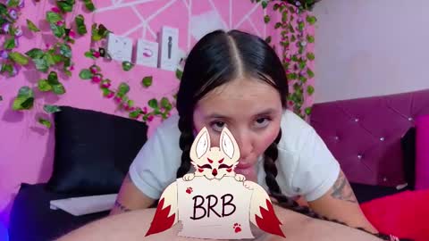 Snapshot of _mia_and_mike_ chatting on October 4, 2025, 12:36 pm Mia y Mike online show from October 4, 2025, 12:36 pm