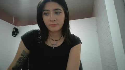 Snapshot of _mia_foster1 chatting on November 15, 2025, 7:54 pm Mia-foster online show from November 15, 2025, 7:54 pm