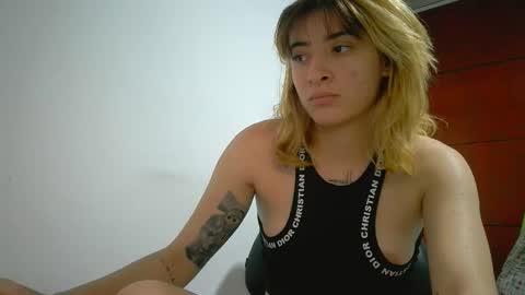 Mia-foster online show from March 20, 2026, 1:32 am