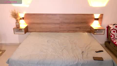 Snapshot of _mia_li_ chatting on March 8, 2026, 10:46 pm Mia online show from March 8, 2026, 10:46 pm