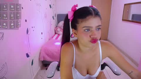 Mia online show from January 28, 2025, 2:21 am