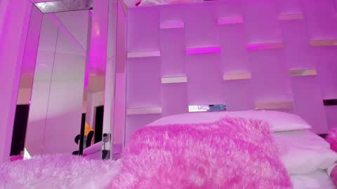 Snapshot of _mia_sweett chatting on December 9, 2024, 11:56 pm MIA online show from December 9, 2024, 11:56 pm