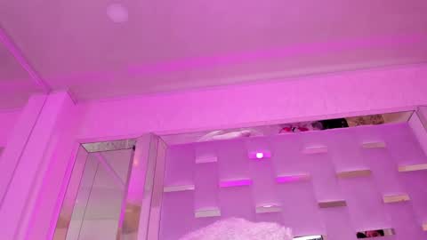 Snapshot of _mia_sweett chatting on February 11, 2025, 1:20 am MIA online show from February 11, 2025, 1:20 am
