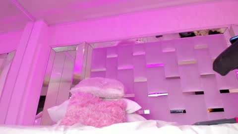 Snapshot of _mia_sweett chatting on March 11, 2025, 2:10 am MIA online show from March 11, 2025, 2:10 am