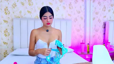 Mia Monroe online show from January 11, 2026, 7:08 pm