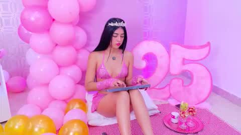 Mia Monroe online show from February 4, 2026, 8:25 pm