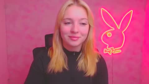 Melanie online show from October 15, 2025, 8:58 am