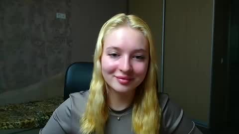 Melanie online show from December 2, 2025, 6:30 am