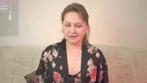 _million_dollarsmile online show from February 18, 2025, 10:27 am