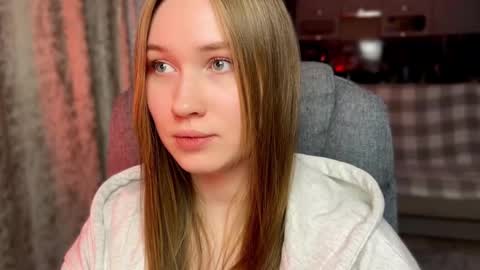 _mirabell_ online show from November 24, 2025, 12:54 am