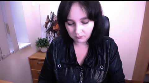 Snapshot of _miranda_sun chatting on October 6, 2025, 7:17 am Miranda online show from October 6, 2025, 7:17 am