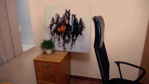 Snapshot of _miranda_sun chatting on October 10, 2025, 7:18 am Miranda online show from October 10, 2025, 7:18 am