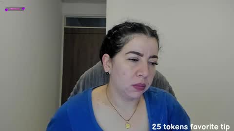 _miss_coco_ online show from January 9, 2025, 11:25 am