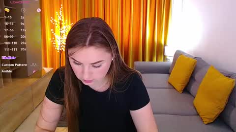 Mia online show from December 5, 2024, 11:27 am