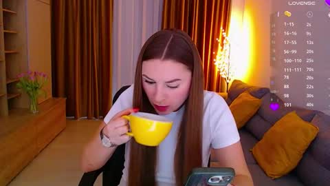 Mia online show from January 8, 2026, 10:06 am