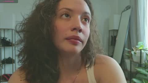 Mara Independent model online show from June 10, 2026, 7:24 pm