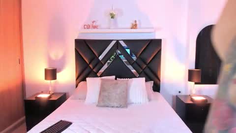 mizuki  online show from March 27, 2026, 3:45 pm