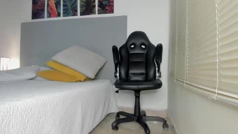 _molly_rosse_ online show from February 23, 2026, 11:51 am