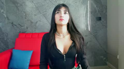 Monserrate online show from November 10, 2025, 12:15 pm